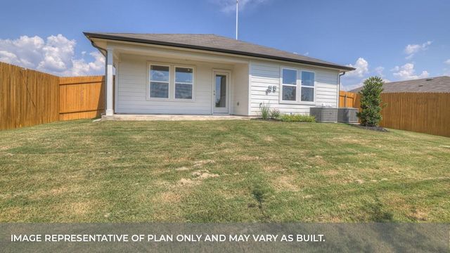 1308 Camden LN, Lockhart, TX 78644