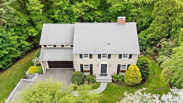 105 Thornberry Rd, Winchester, MA 01890