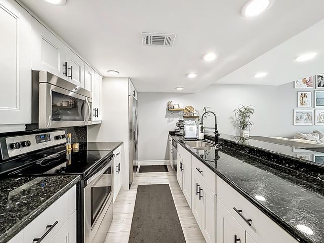 11313 NW 15th Street, Pembroke Pines, FL 33026