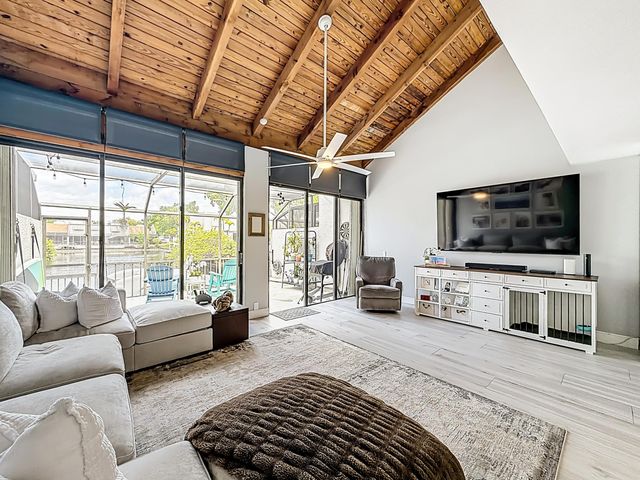 11313 NW 15th Street, Pembroke Pines, FL 33026