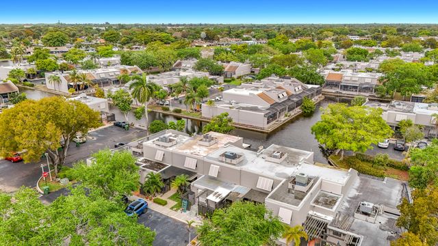 11313 NW 15th Street, Pembroke Pines, FL 33026