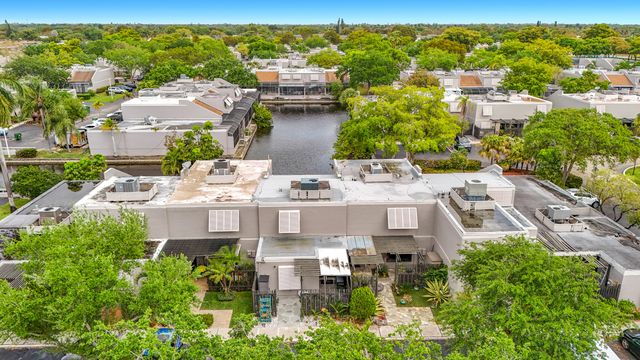 11313 NW 15th Street, Pembroke Pines, FL 33026