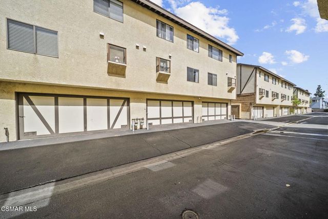 21205 Lassen Street 4, Chatsworth, CA 91311