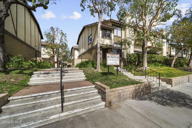 21205 Lassen Street 4, Chatsworth, CA 91311