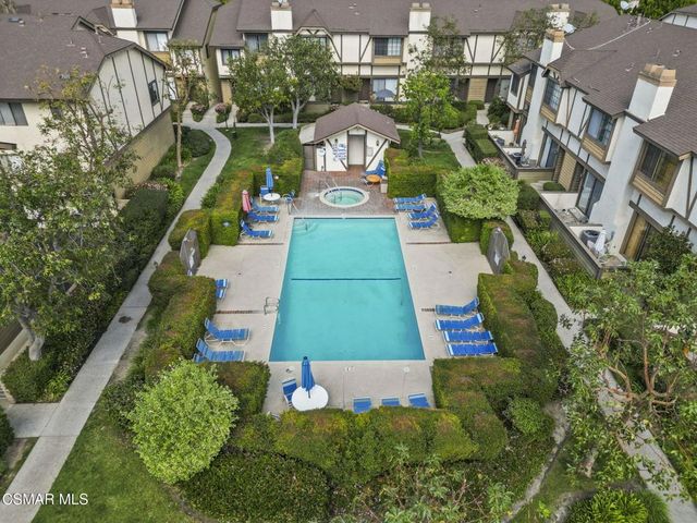 21205 Lassen Street 4, Chatsworth, CA 91311