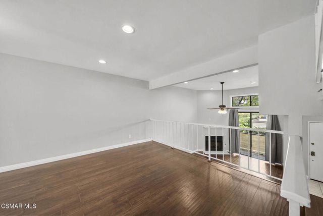 21205 Lassen Street 4, Chatsworth, CA 91311