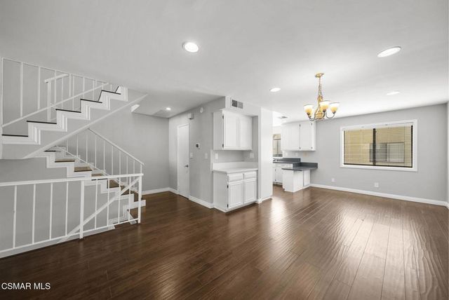 21205 Lassen Street 4, Chatsworth, CA 91311