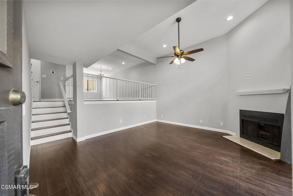 21205 Lassen Street 4, Chatsworth, CA 91311