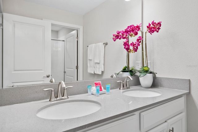 900 PEBBLE BEACH DRIVE, Davenport, FL 33896