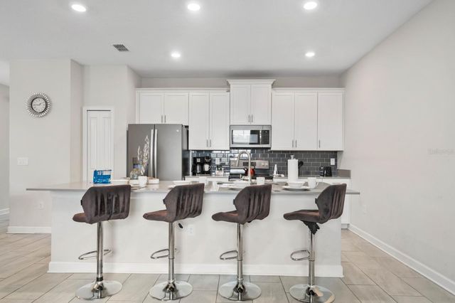 900 PEBBLE BEACH DRIVE, Davenport, FL 33896