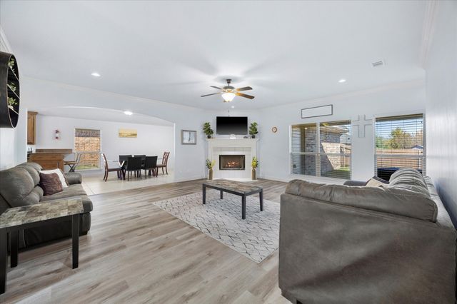 300 Regal Court, Royse City, TX 75189