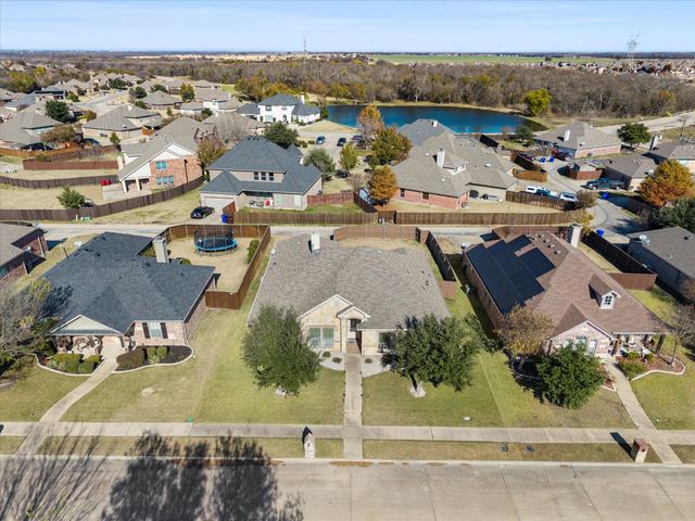 300 Regal Court, Royse City, TX 75189