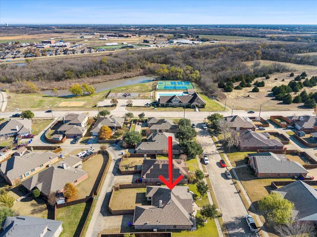 300 Regal Court, Royse City, TX 75189
