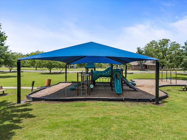 300 Regal Court, Royse City, TX 75189