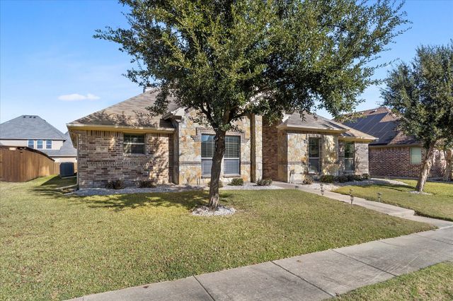 300 Regal Court, Royse City, TX 75189