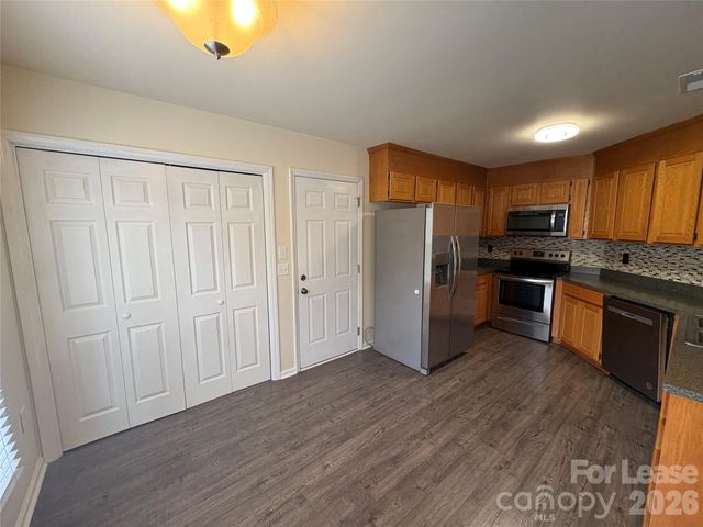 1025 Cranston Crossing Place, Indian Trail, NC 28079