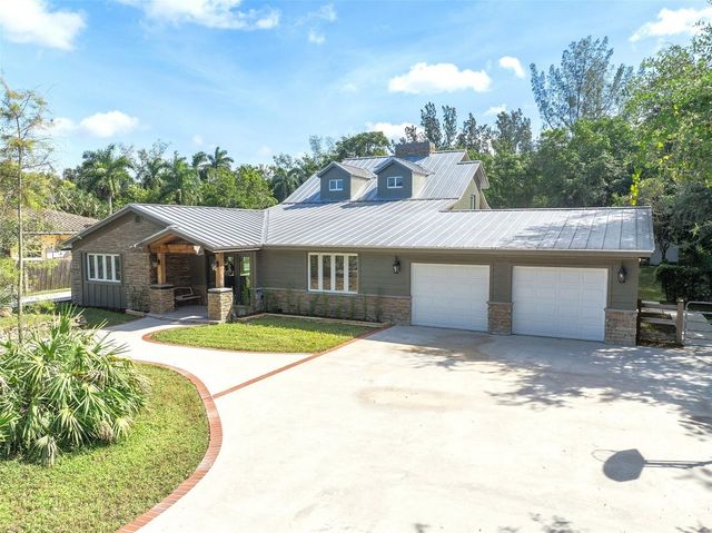 400 Farmington Drive, Plantation, FL 33317