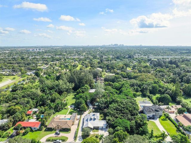 400 Farmington Drive, Plantation, FL 33317
