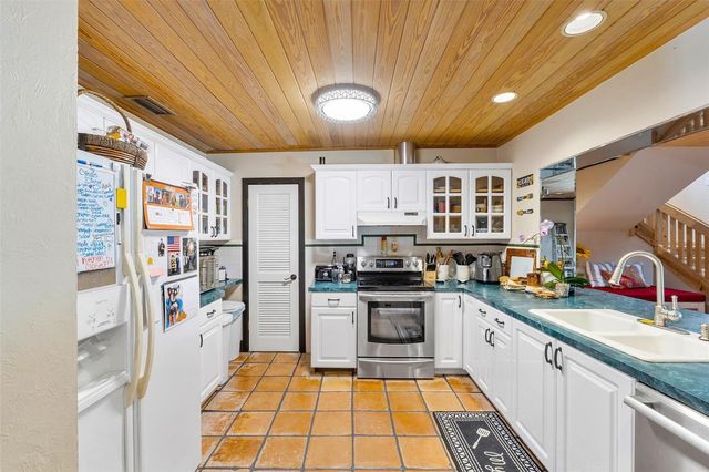 400 Farmington Drive, Plantation, FL 33317