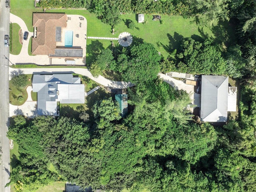 400 Farmington Drive, Plantation, FL 33317
