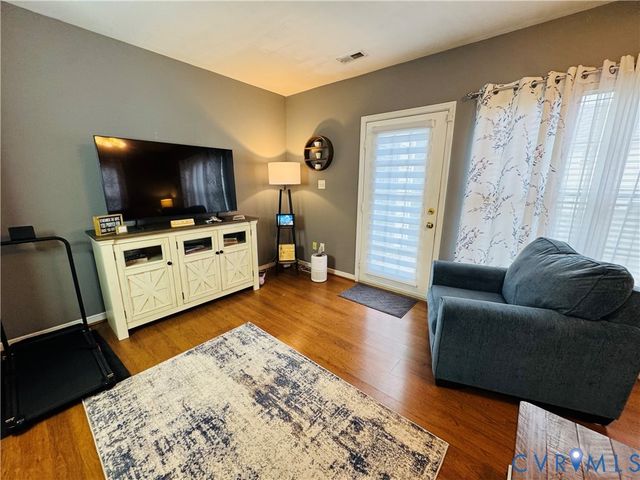 2723 Goyne Ter, Chester, VA 23831