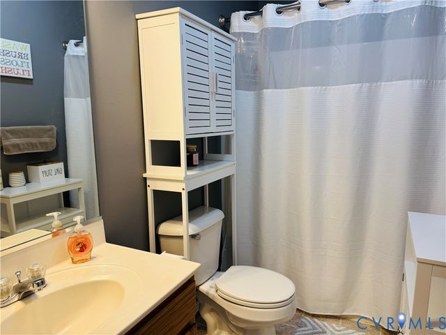 2723 Goyne Ter, Chester, VA 23831