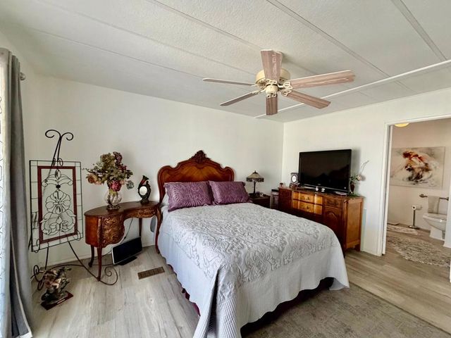 38890 Desert Greens Drive W, Palm Desert, CA 92260