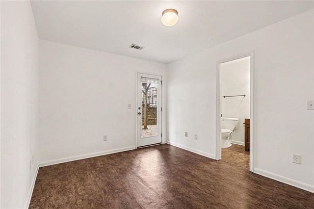 3030 NW Liberty Way NW, Atlanta, GA 30318