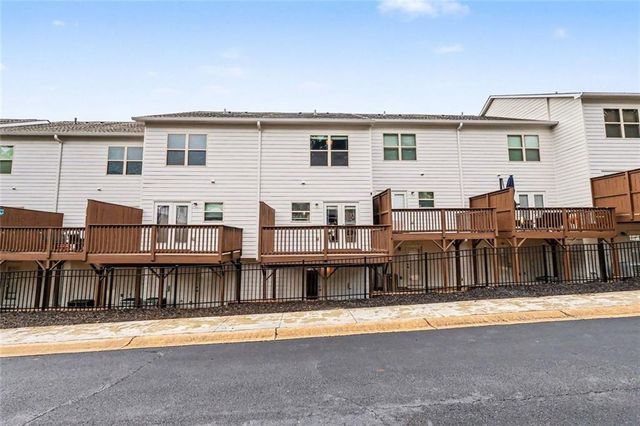 3030 NW Liberty Way NW, Atlanta, GA 30318
