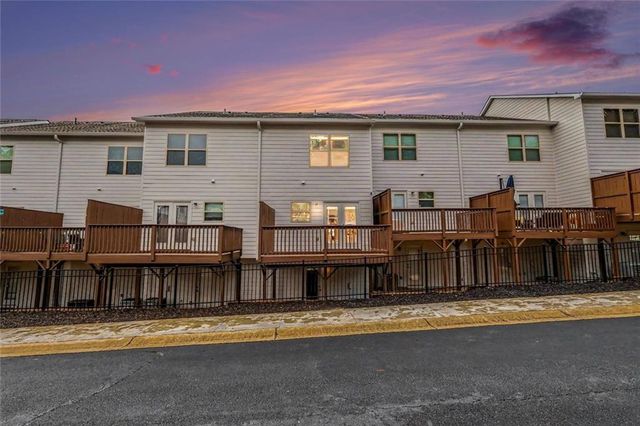 3030 NW Liberty Way NW, Atlanta, GA 30318