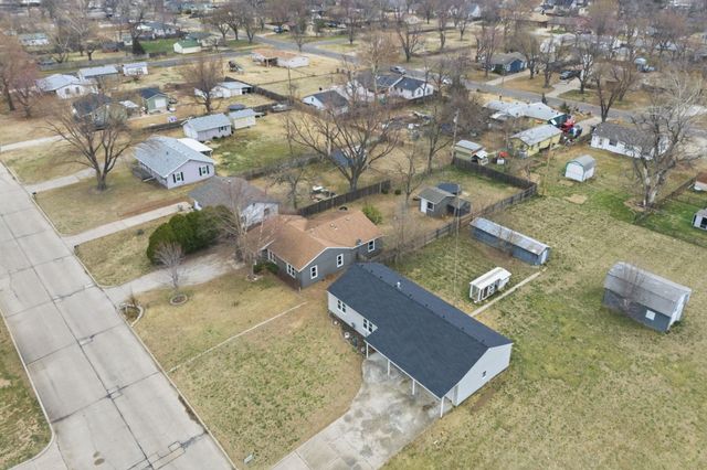 810 N Anna St, Wichita, KS 67212