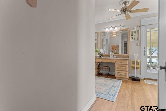 2807 Fm 225, Henderson, TX 75654