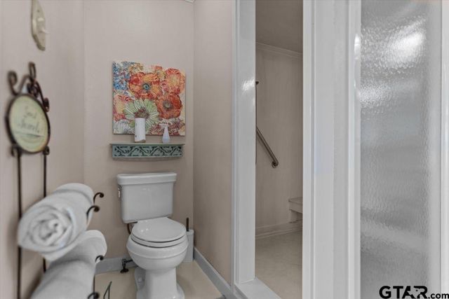 2807 Fm 225, Henderson, TX 75654