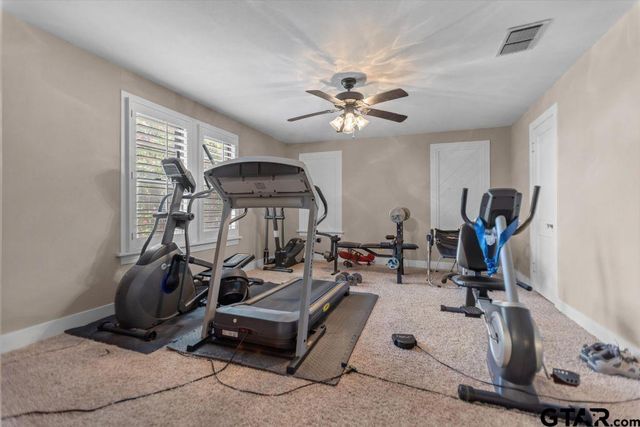 2807 Fm 225, Henderson, TX 75654