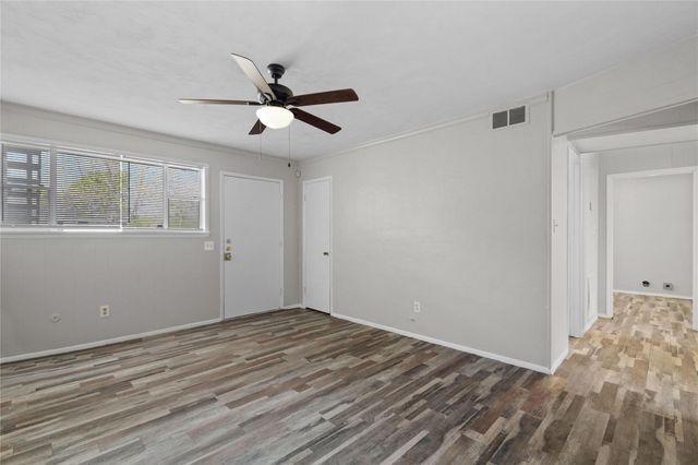 2729 Main Street 8, La Marque, TX 77568