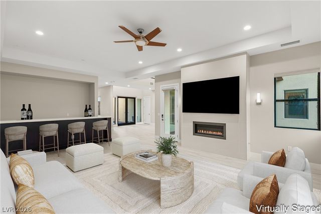64 Grey Feather Drive, Las Vegas, NV 89135