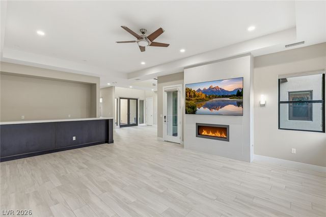 64 Grey Feather Drive, Las Vegas, NV 89135