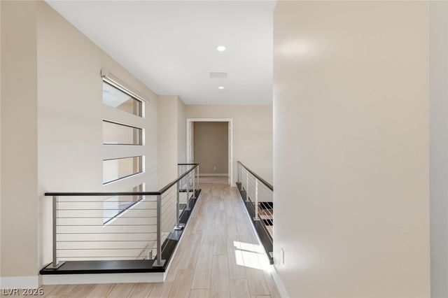 64 Grey Feather Drive, Las Vegas, NV 89135