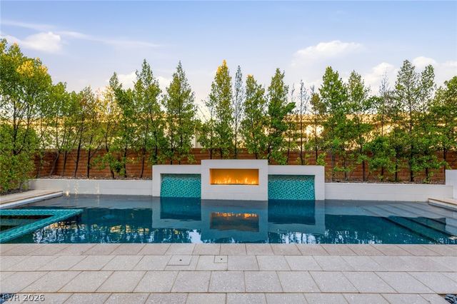 64 Grey Feather Drive, Las Vegas, NV 89135