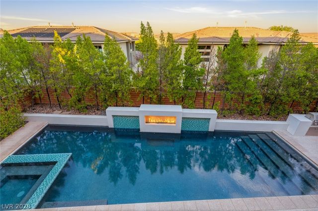 64 Grey Feather Drive, Las Vegas, NV 89135