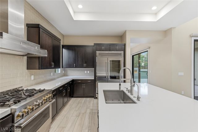 64 Grey Feather Drive, Las Vegas, NV 89135