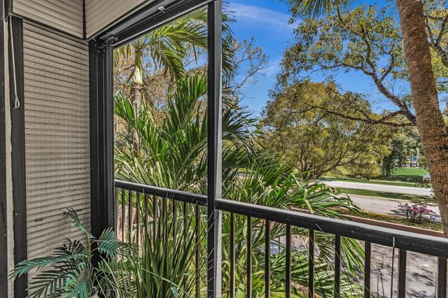 2804 N 46th Avenue C330, Hollywood, FL 33021