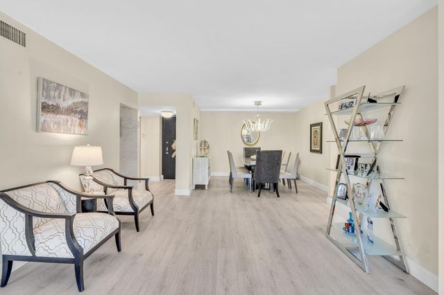 2804 N 46th Avenue C330, Hollywood, FL 33021