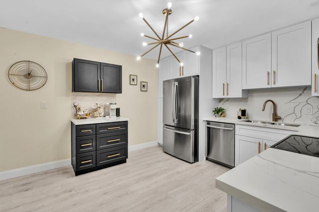 2804 N 46th Avenue C330, Hollywood, FL 33021