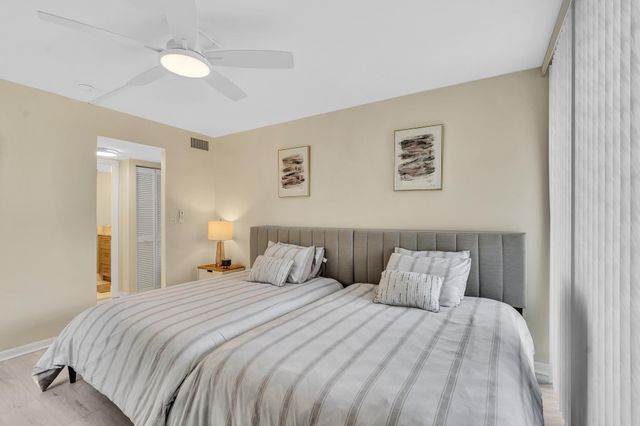 2804 N 46th Avenue C330, Hollywood, FL 33021
