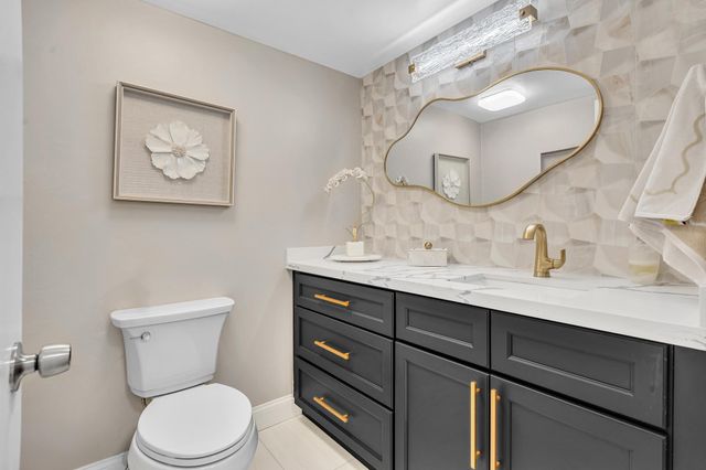 2804 N 46th Avenue C330, Hollywood, FL 33021