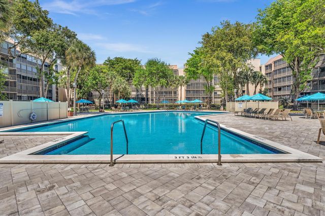 2804 N 46th Avenue C330, Hollywood, FL 33021