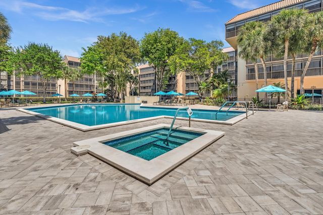 2804 N 46th Avenue C330, Hollywood, FL 33021