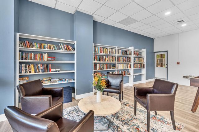 2804 N 46th Avenue C330, Hollywood, FL 33021