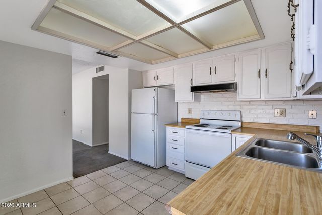 4415 E JOAN DE ARC Avenue, Phoenix, AZ 85032